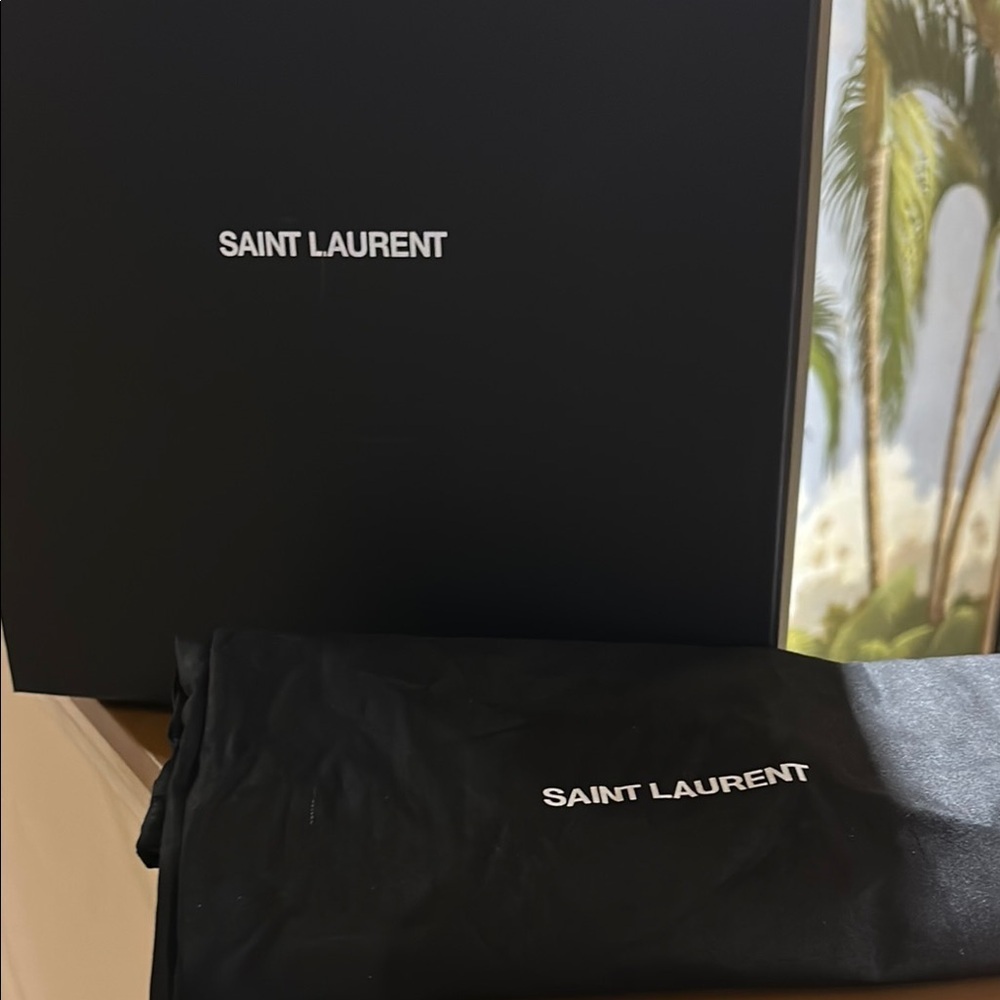 Saint Laurent SL 80 hightop Men’s White and Pink Sneakers - Picture 17 of 17